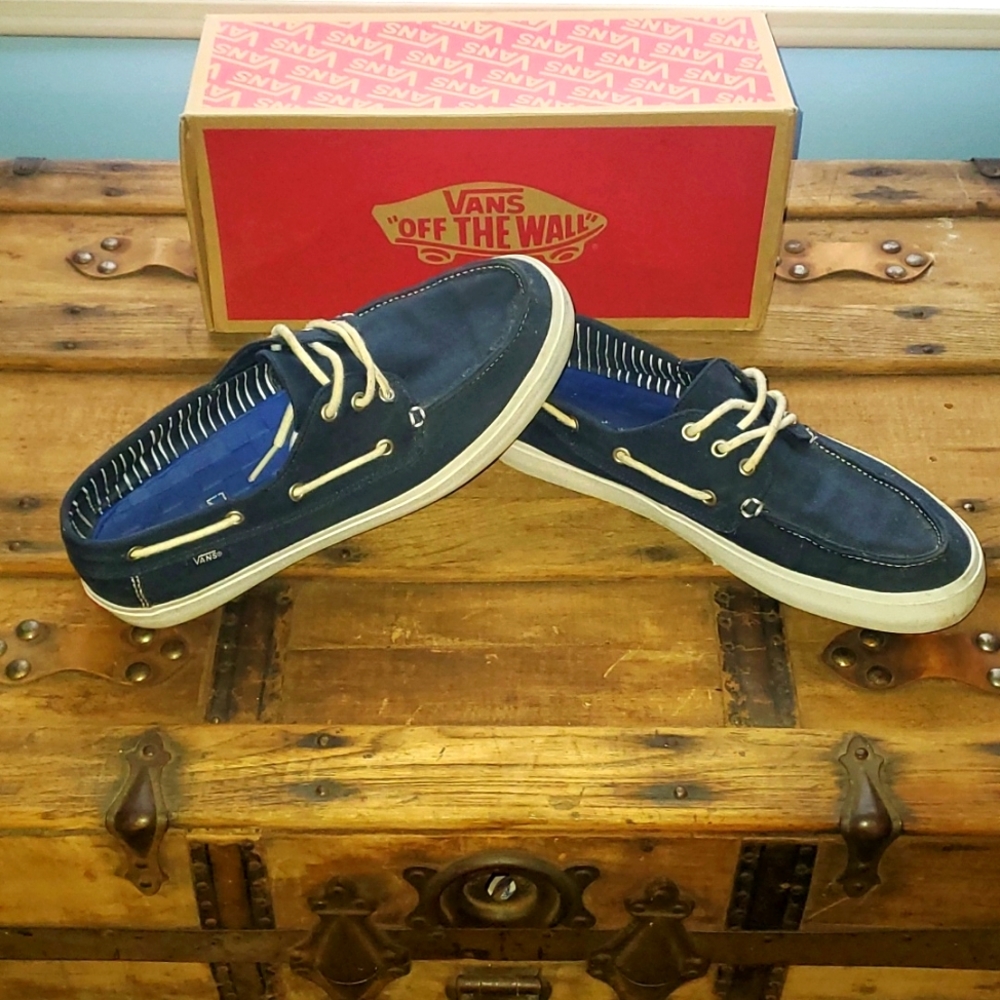 Blue Van Boat Shoes (Size 11)